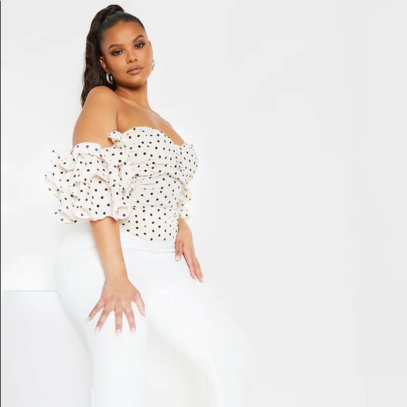 PrettyLittleThing Tops - Ruffle Sleeve Crop Top